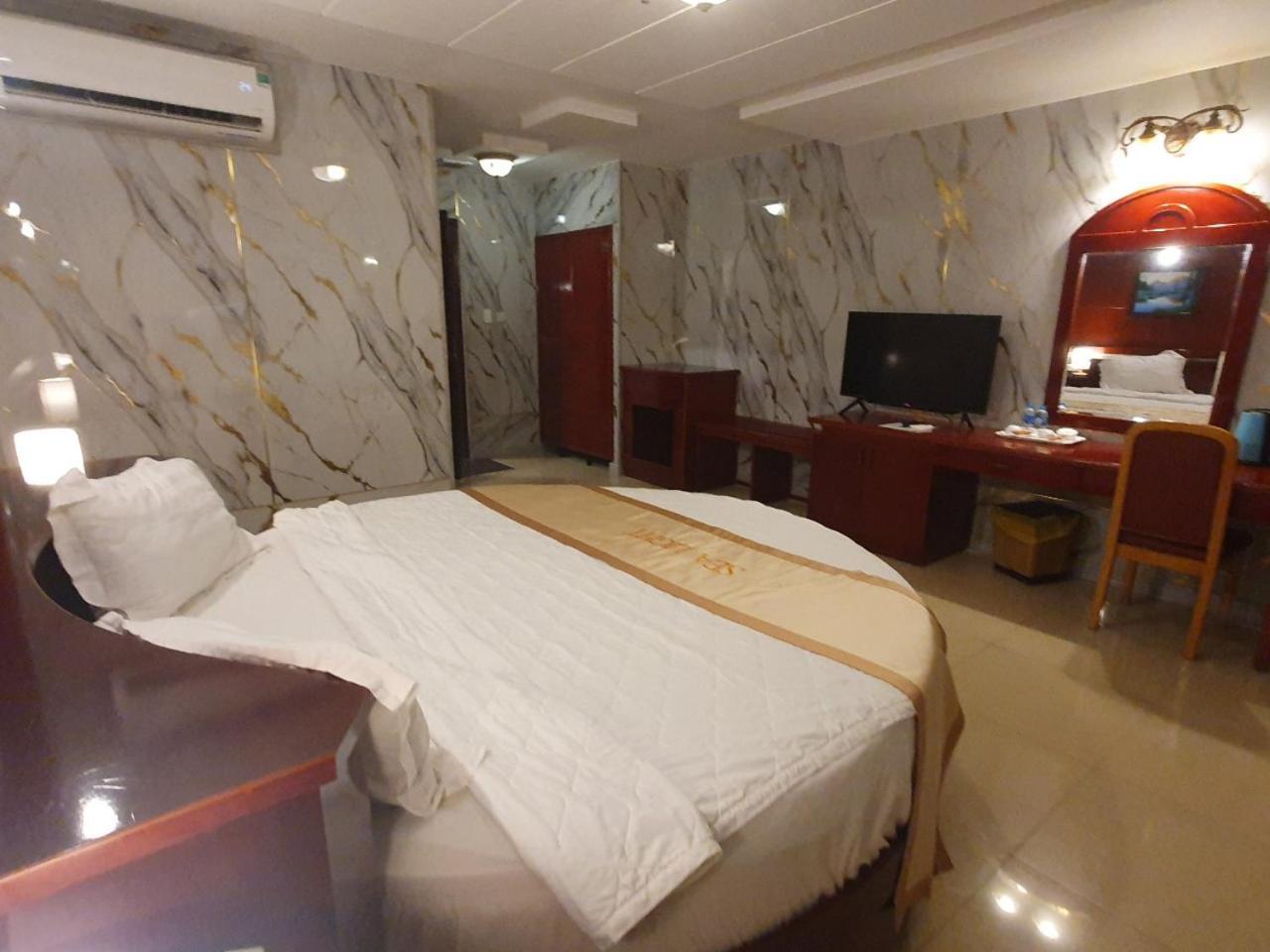 Sea Light Hotel Rach Gia Bagian luar foto