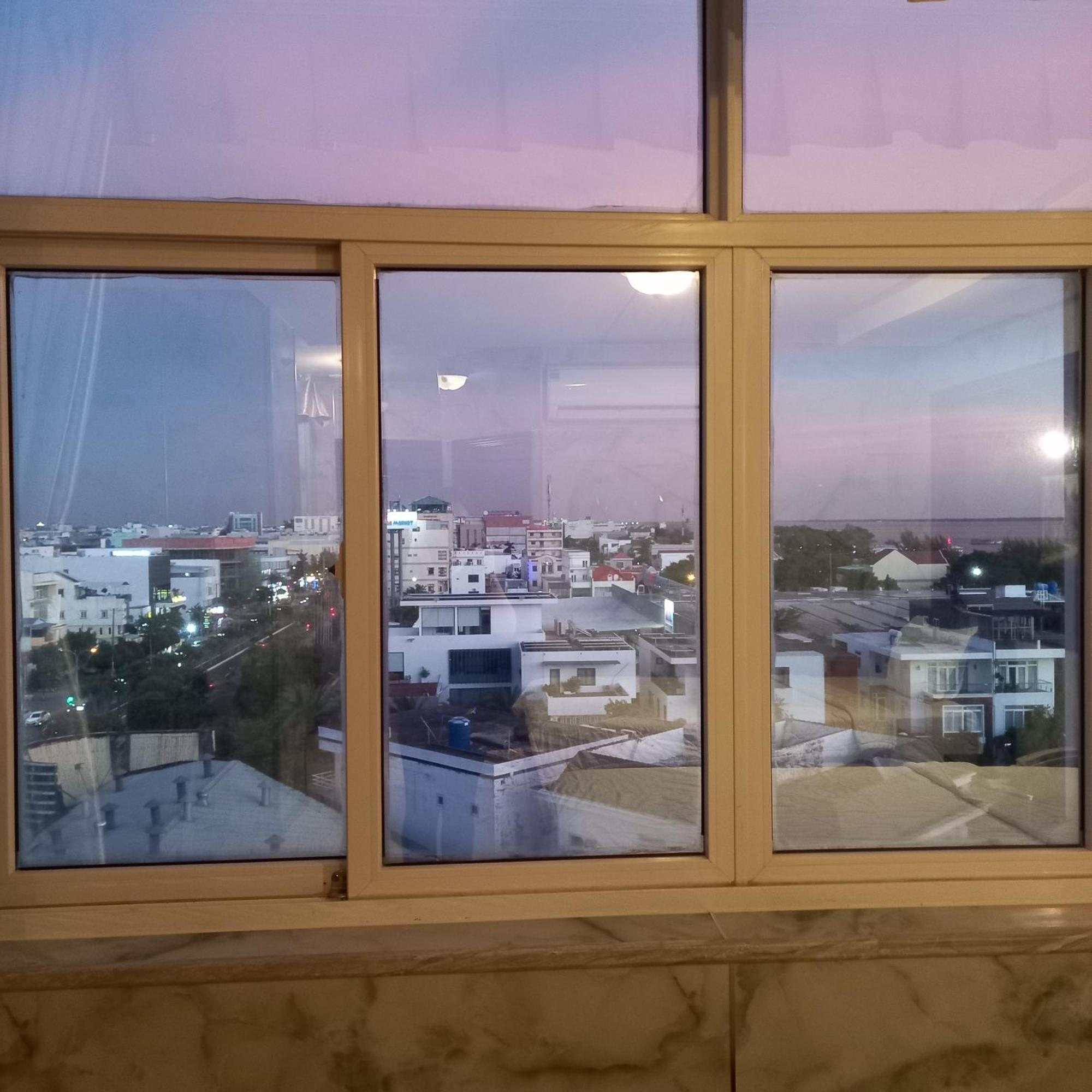 Sea Light Hotel Rach Gia Bagian luar foto