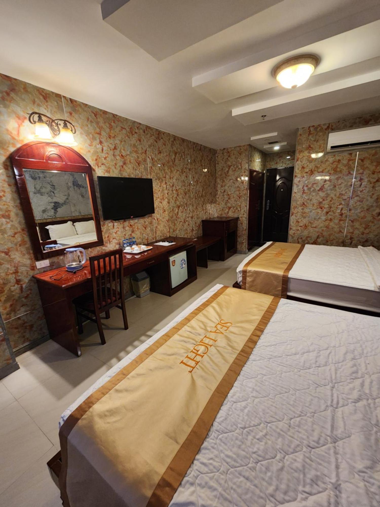 Sea Light Hotel Rach Gia Bagian luar foto